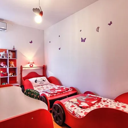 Apartment Luxury Okrug Gornji With Sea View And Pool